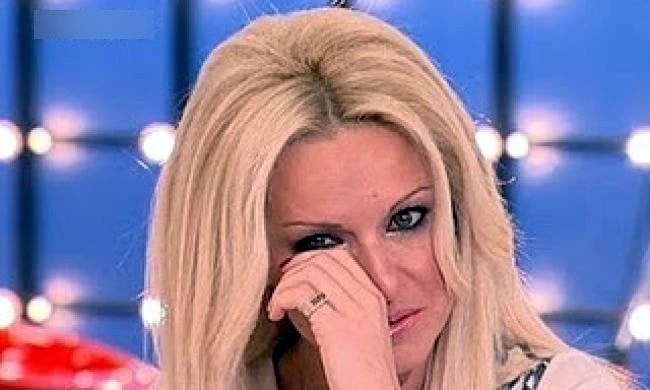 «Λυγίζει» η Μαρία Μπεκατώρου μπροστά στην τραγωδία στο Μάτι
